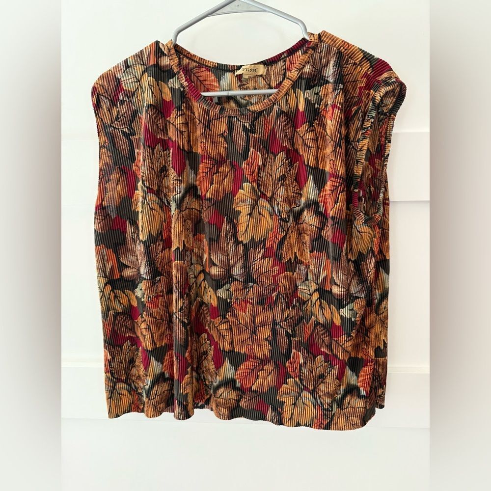 Vintage Plisse Multicolor Leaf Print ribbed Blouse tank